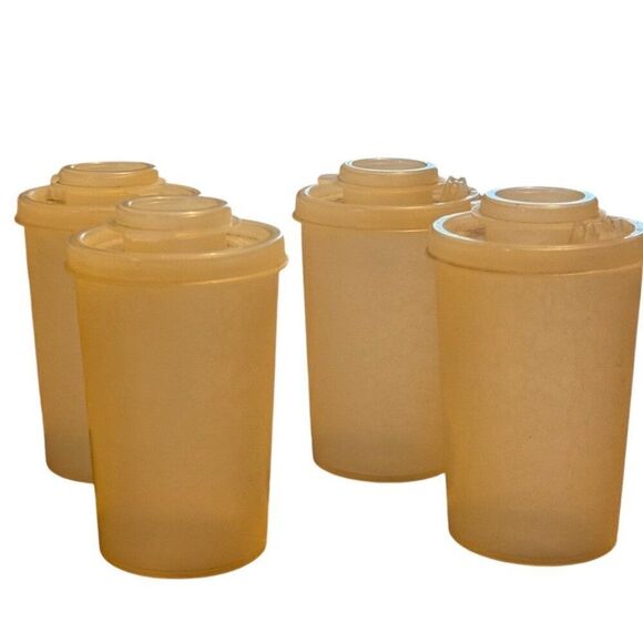 Vtg Salt PeppTupperware Millionaire Line Yellow 6 Oz Shakers Set Of 4 Made In US - Picture 1 of 8